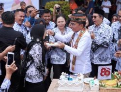Pemerintah Tingkatkan Dukungan Kesejahteraan bagi Guru ASN dan Non-ASN