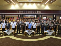 Gubernur Agustiar Hadiri dan Menerima Jamwas pada Kuliah Umum Dies Natalis ke-62 UPR