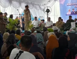 Gubernur Agustiar Minta Masyarakat Ikut Awasi Penyaluran Bansos